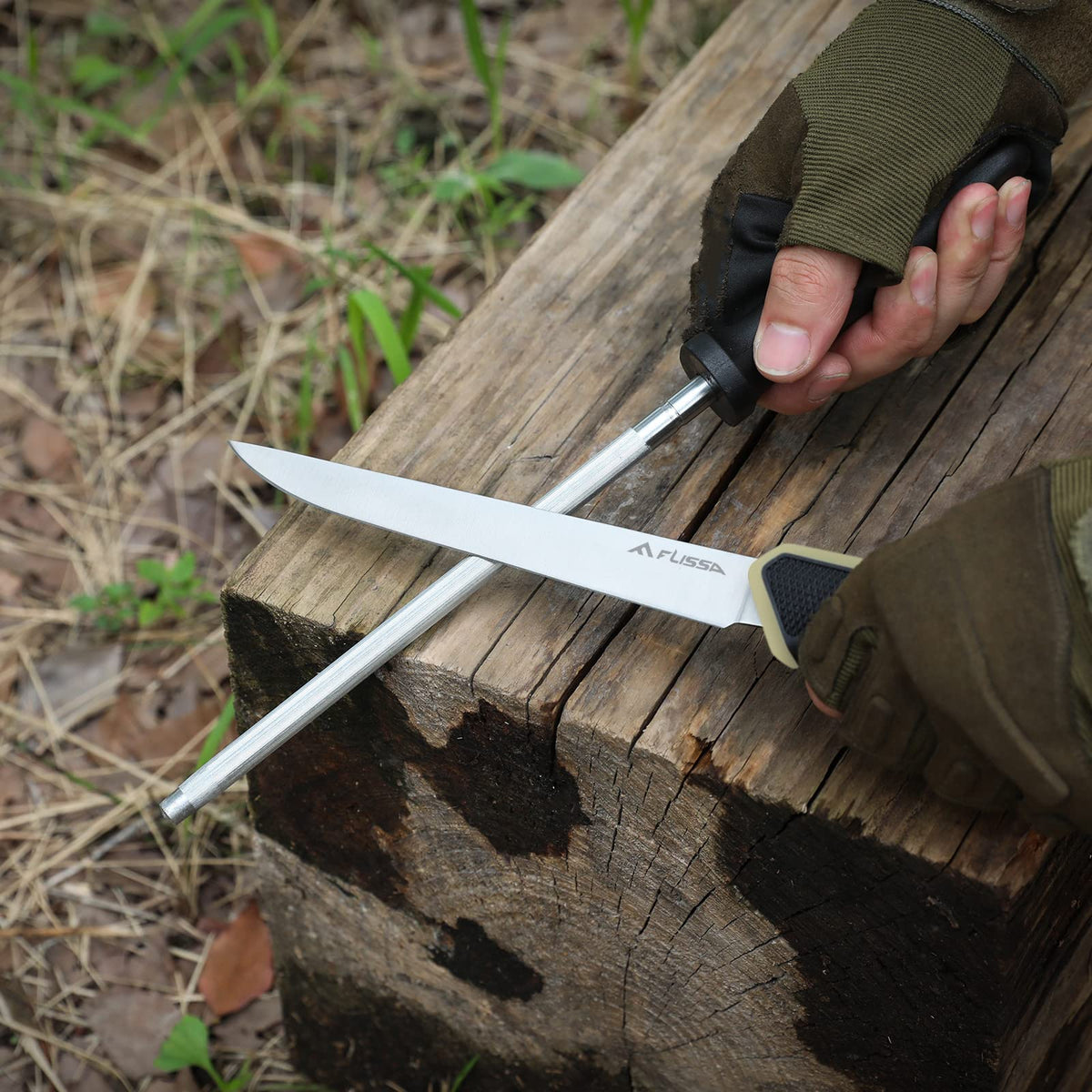 Flissa 10 Piece Field Dressing Kit with Portable Case - FLISSA Official Imagery - 6