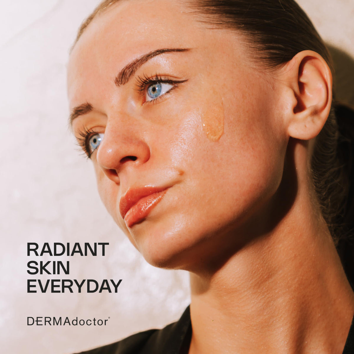 DERMAdoctor Vitamin C Face Wash Daily 3 in 1 Kakadu Plum - DERMAdoctor Official Imagery - 5