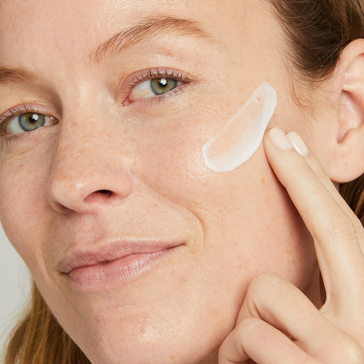 No7 Pure Retinol Night Cream 1 69 Fl Oz - No7 Official Imagery - 4