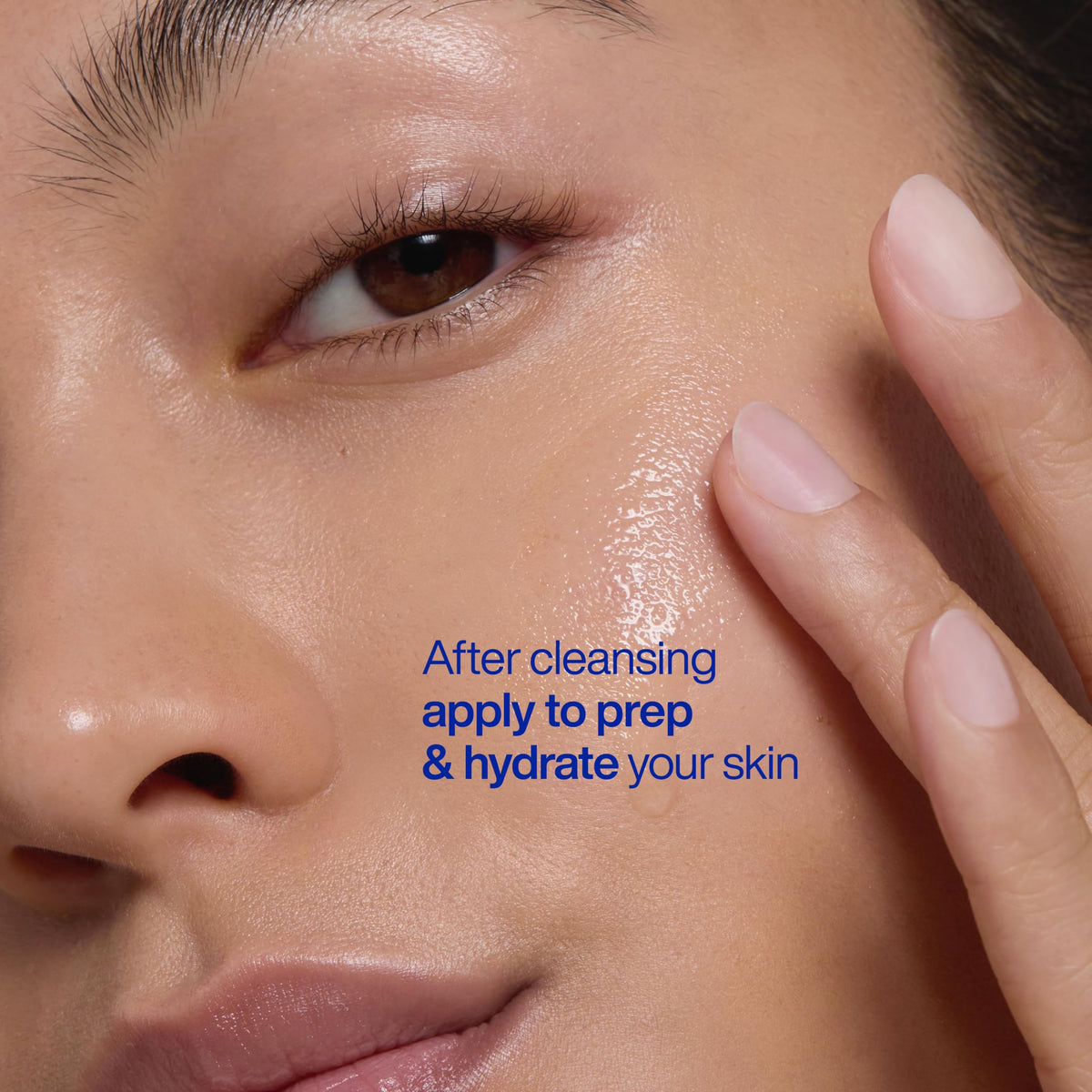 IOPE XMD Stem III Clinical Recovery Essence Toner - Premium Selection Official Imagery - 4