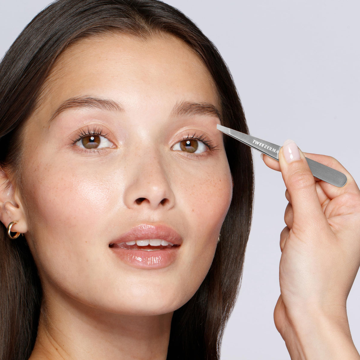 Tweezerman Stainless Steel Slant Tweezer for Eyebrows Silver - Tweezerman Official Imagery - 7