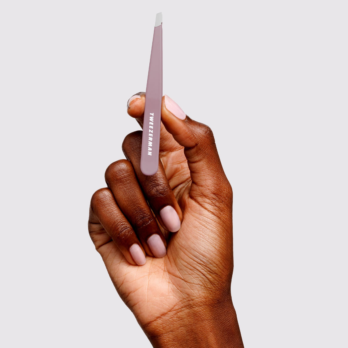 Tweezerman Slant Tweezer Tweezerman Tweezers for Eyebrows - Tweezerman Official Imagery - 6