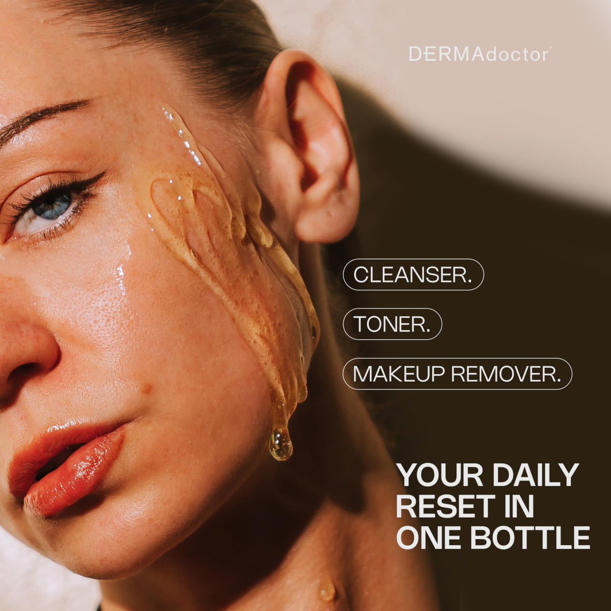 DERMAdoctor Vitamin C Face Wash Daily 3 in 1 Kakadu Plum - DERMAdoctor Official Imagery - 3