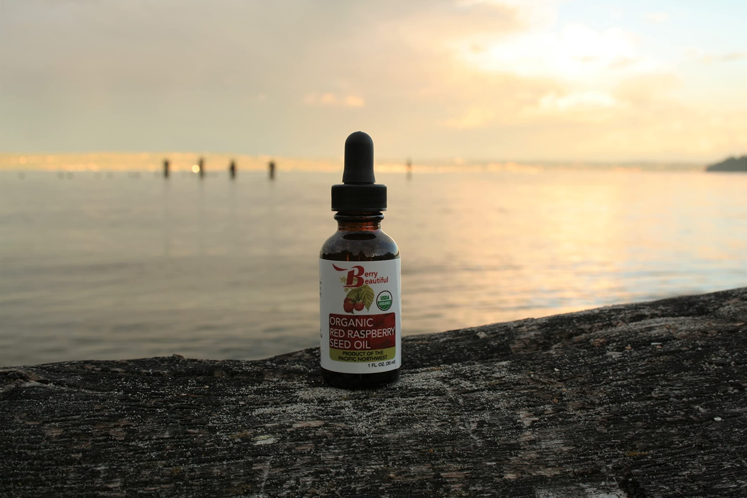 Berry Beautiful Certified Organic Red Raspberry Seed Oil - Berry Beautiful Official Imagery - 7