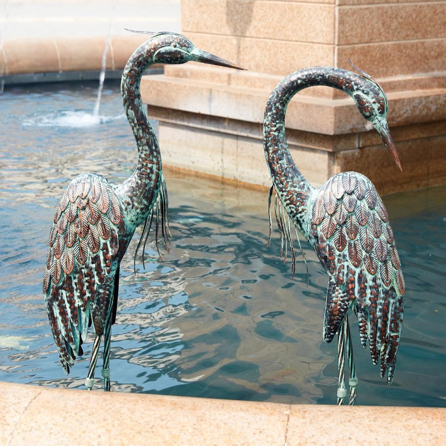 Kircust garden crane statue featuring a standing metal heron with patina finish, outdoor decorative bird decoy for garden or yard.