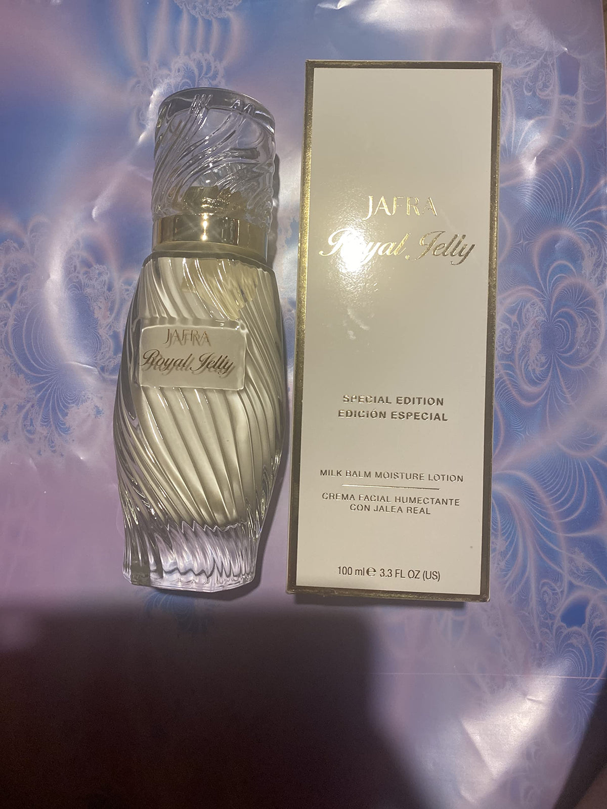 Jafra Royal Jelly Advanced Hydrating Facial Milk Balm 1fl oz - JAFRA Official Product Imagery - 6