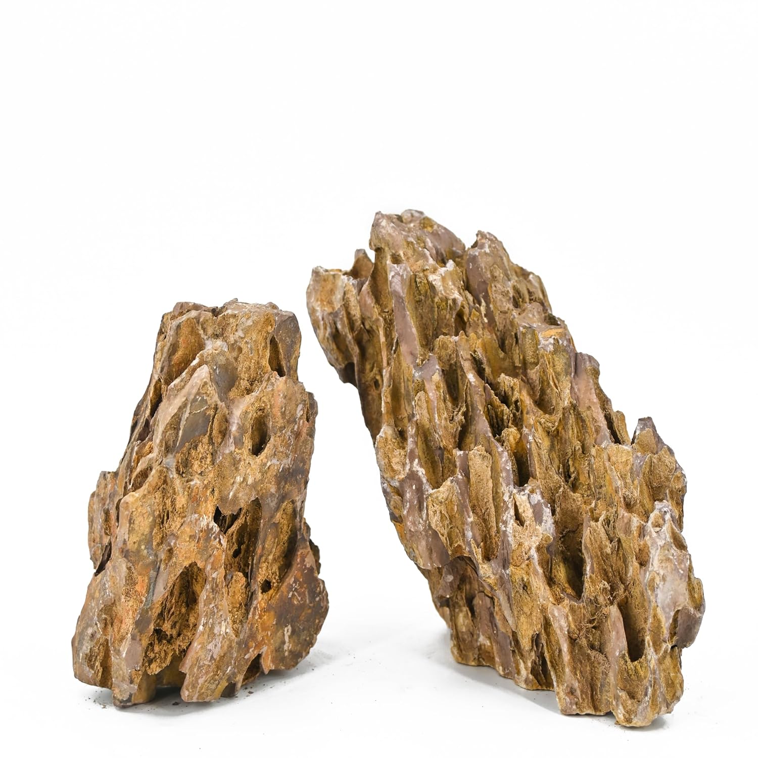 Unocho Dragon Stone aquarium rocks set, 5lb Seiryu stone for fish tanks, natural decorative pet products with textured gray stone appearance.