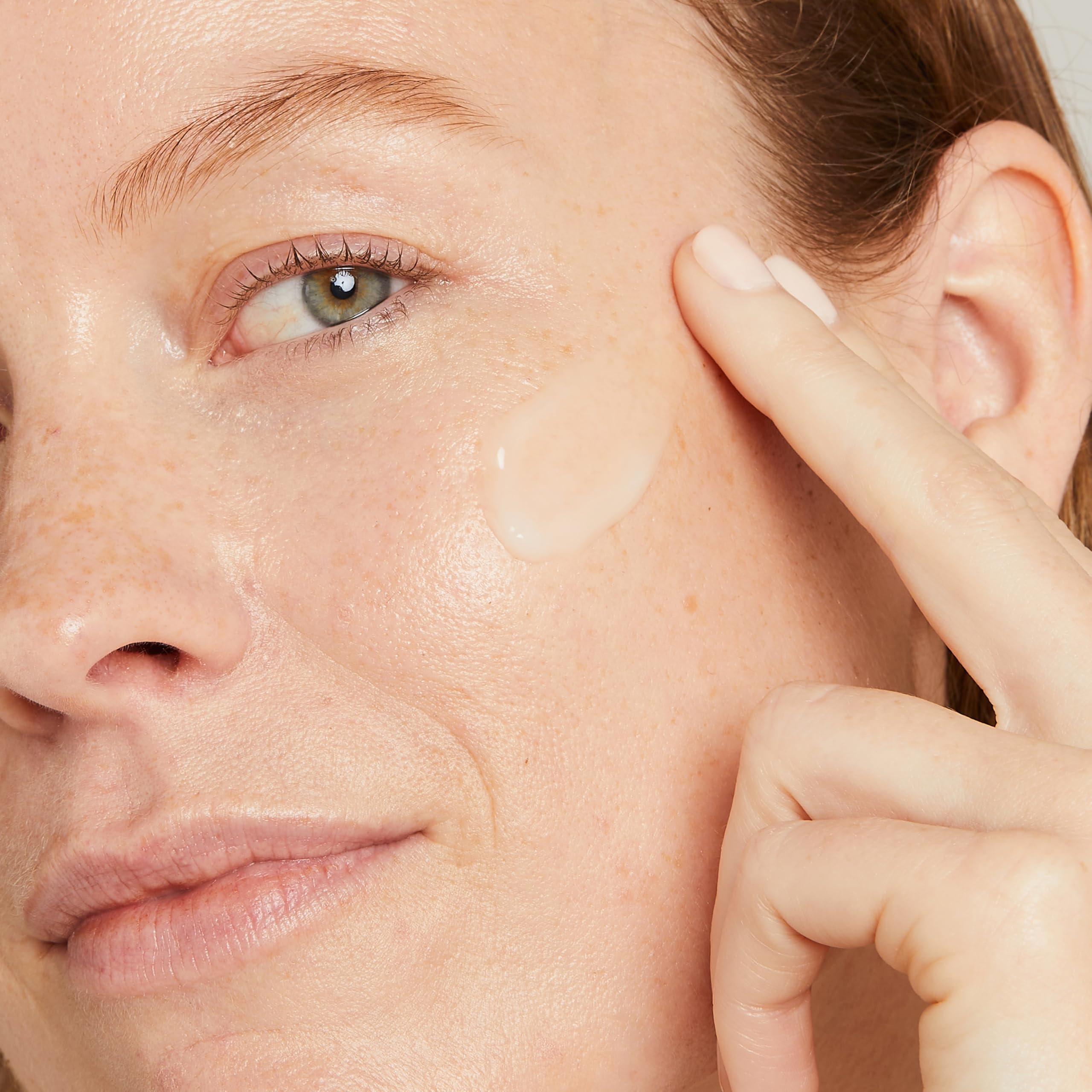 No7 Restore & Renew Sculpting Face & Neck Serum, 2.5 Fl Oz - No7 Official Product View 4