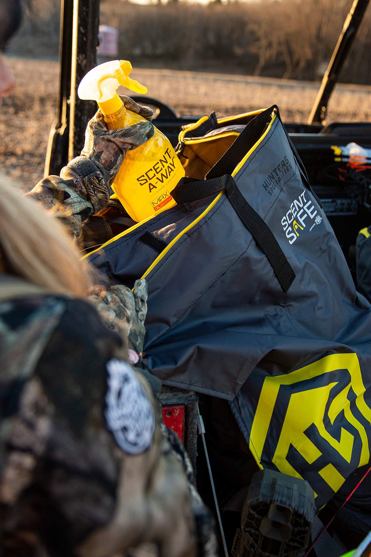 Hunters Specialties Scent A Way Scent Safe Deluxe Travel - Hunters Specialties Official Imagery - 8