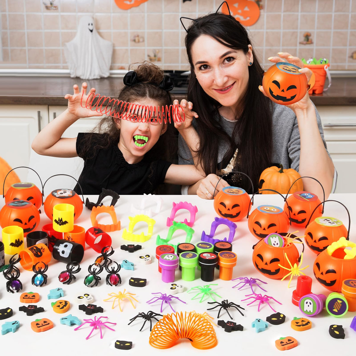 168pcs Halloween Party Favors for Kids Prefilled Pumpkins - OCHIDO Official Imagery - 6