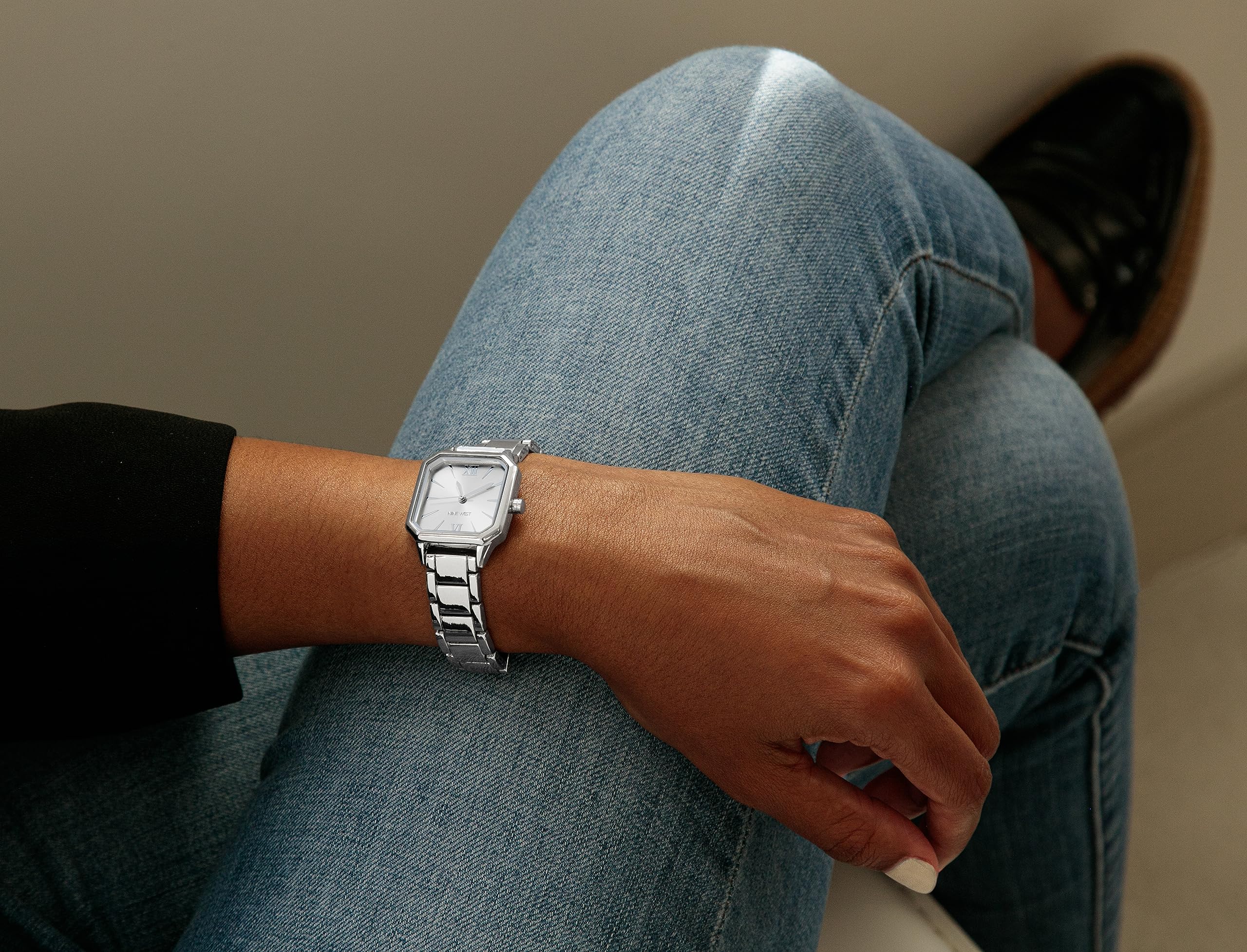Nine West Women's Silver Bracelet Watch NW/2903SVSV