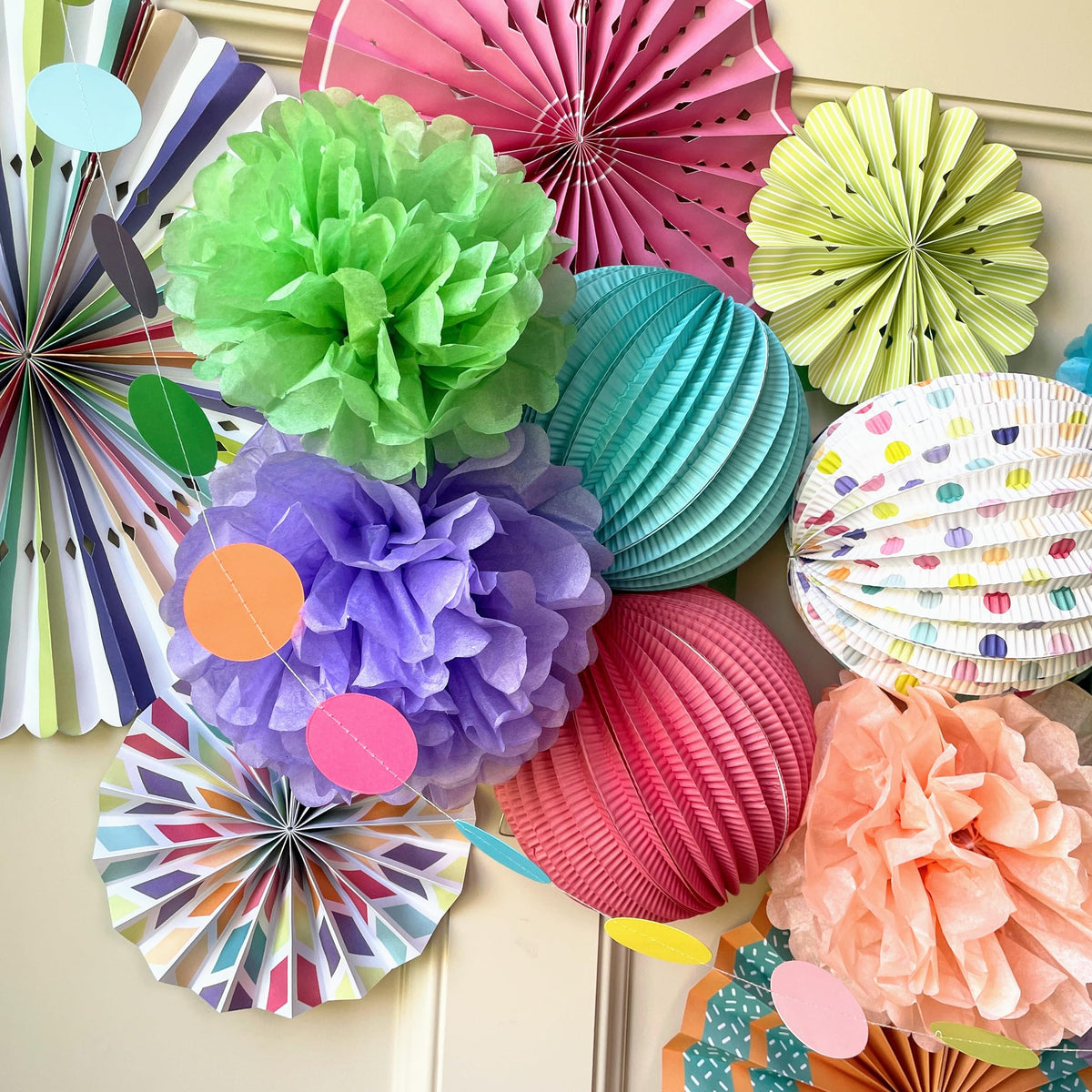 PapaKit Premium Paper Decoration Set - PapaKit Official Imagery - 6