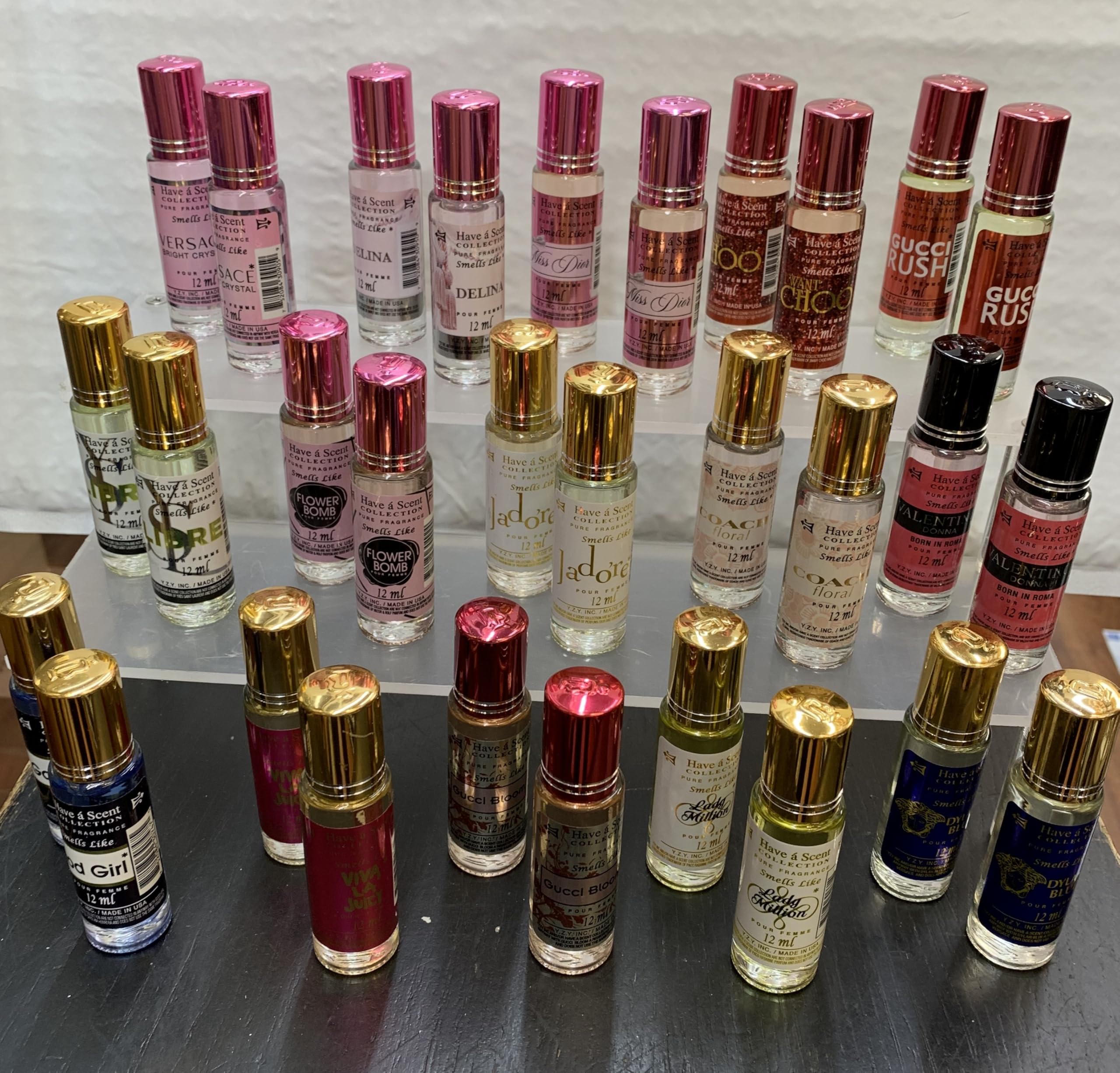 Roll-On Oil Perfume for Women. wholesale price 30pcs. each item - Product Imagery