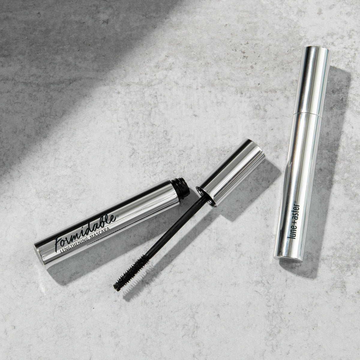 Lune Aster Formidable Lengthening Mascara Black - Premium Selection Official Imagery - 6