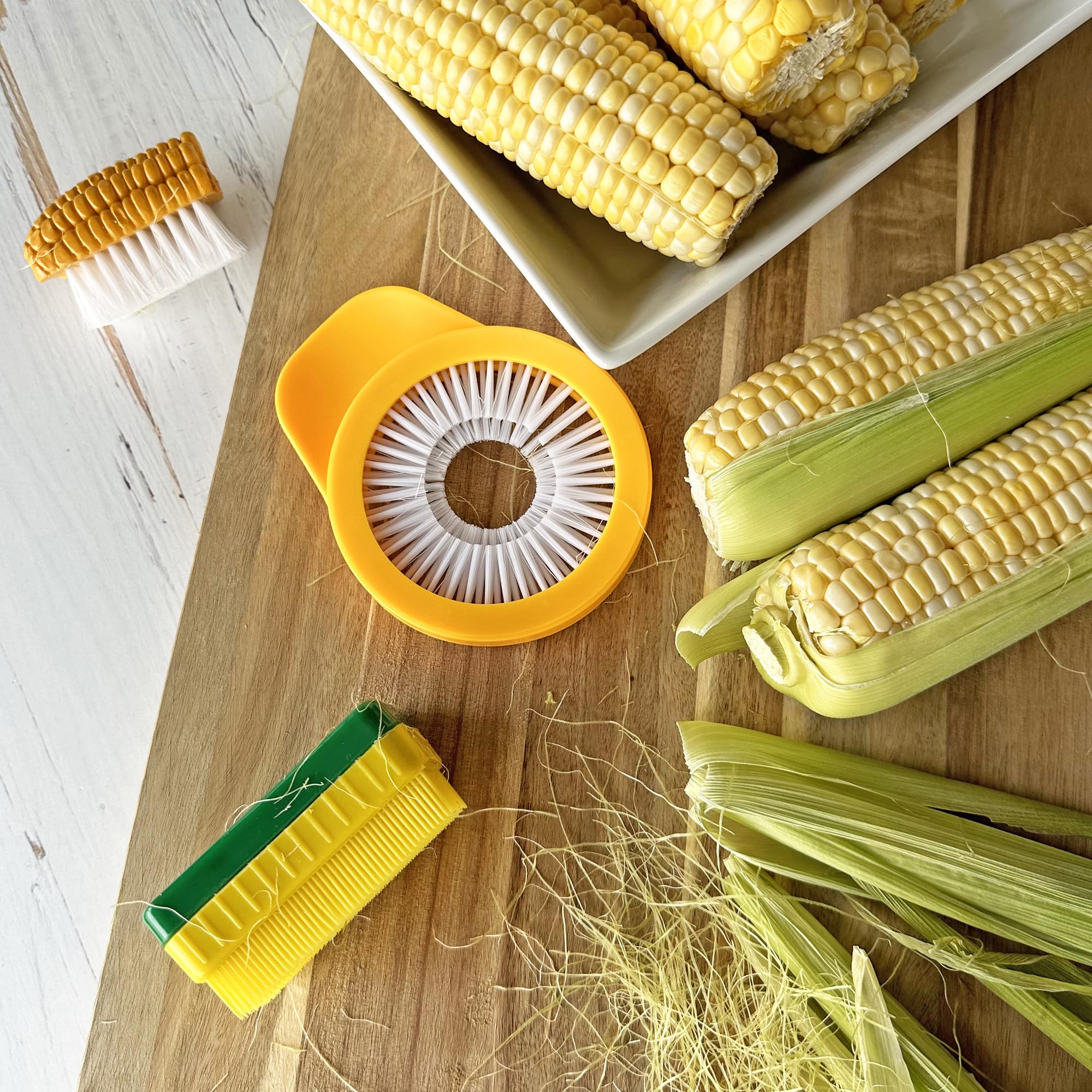 R&M Corn De-Silking Brush – Easy Corn Silk Remover with Stiff Bristles - View 2