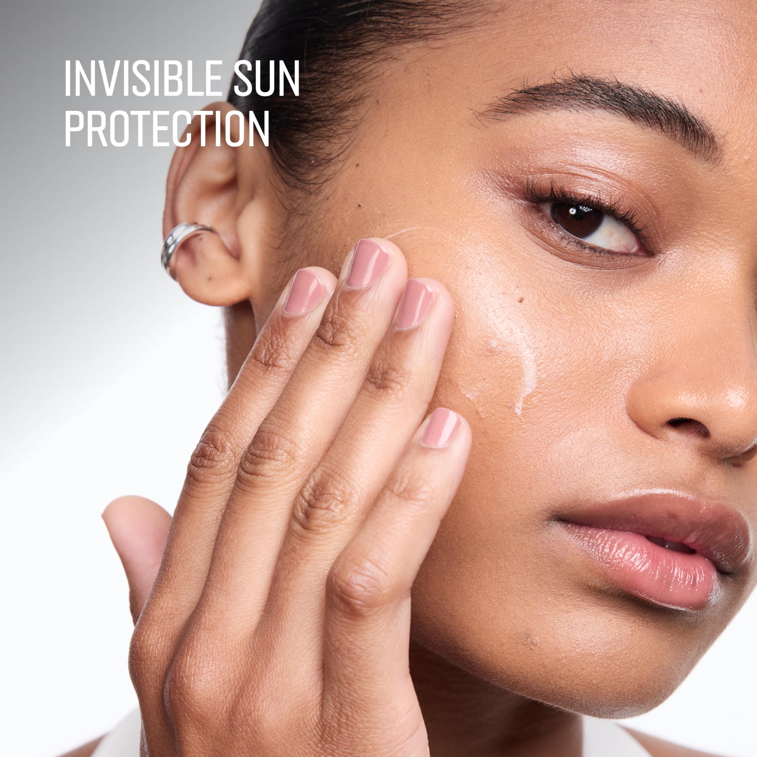 Bobbi Brown Primer Plus Protection Broad Spectrum SPF 50 - Premium Selection Official Imagery - 3