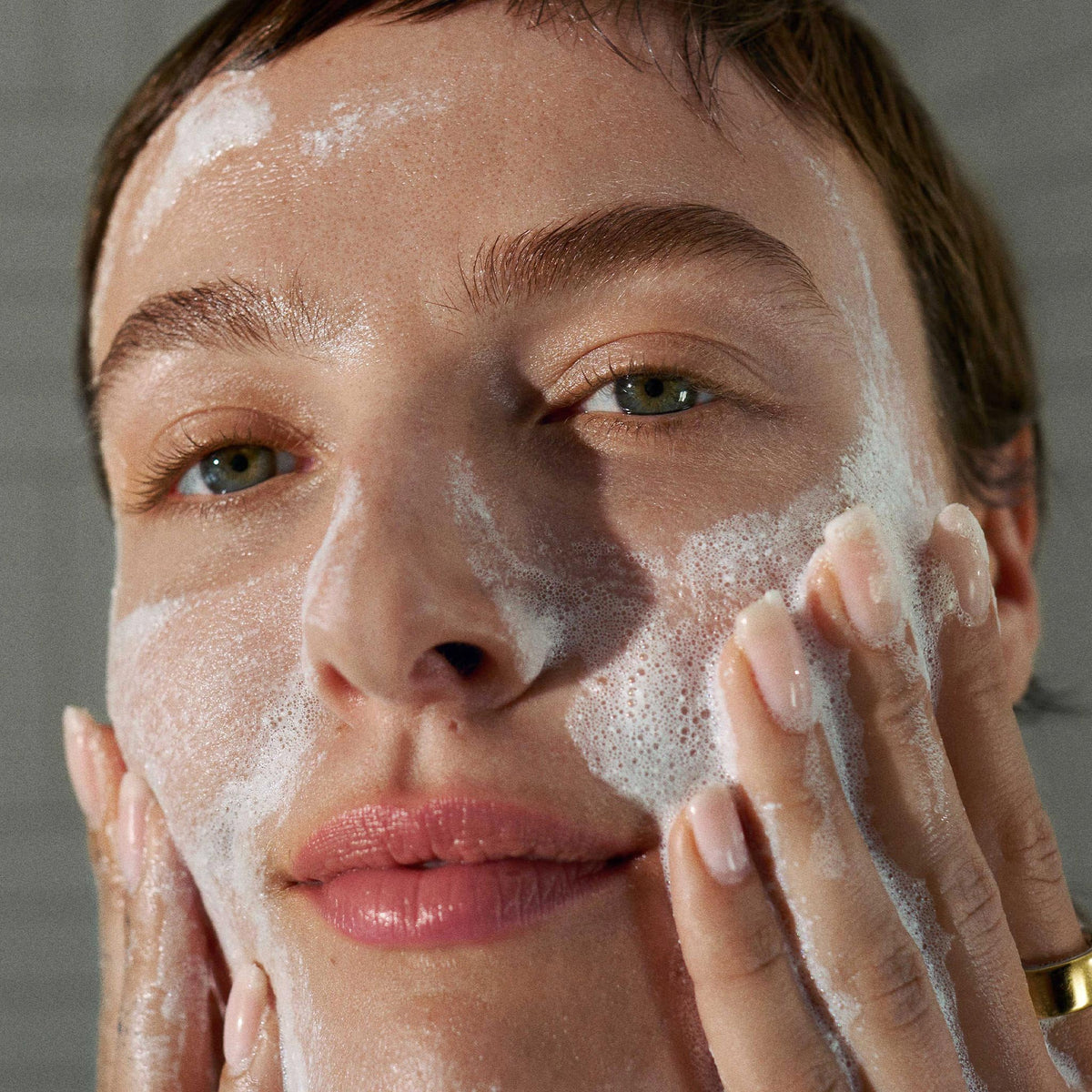 Dermalogica Daily Microfoliant Exfoliating Face Wash for - Premium Selection Official Imagery - 6