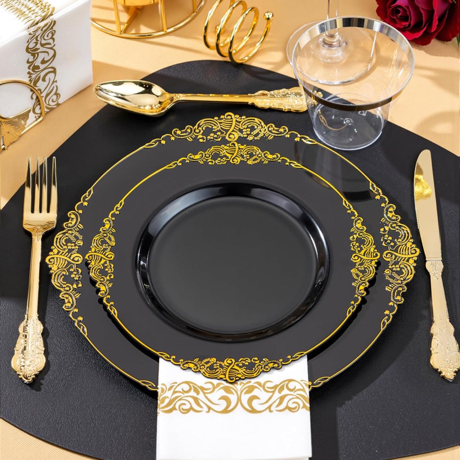 Nervure 350-piece black plastic dinnerware set with plates, cups, and utensils for 50 guests, durable black plastic tableware.