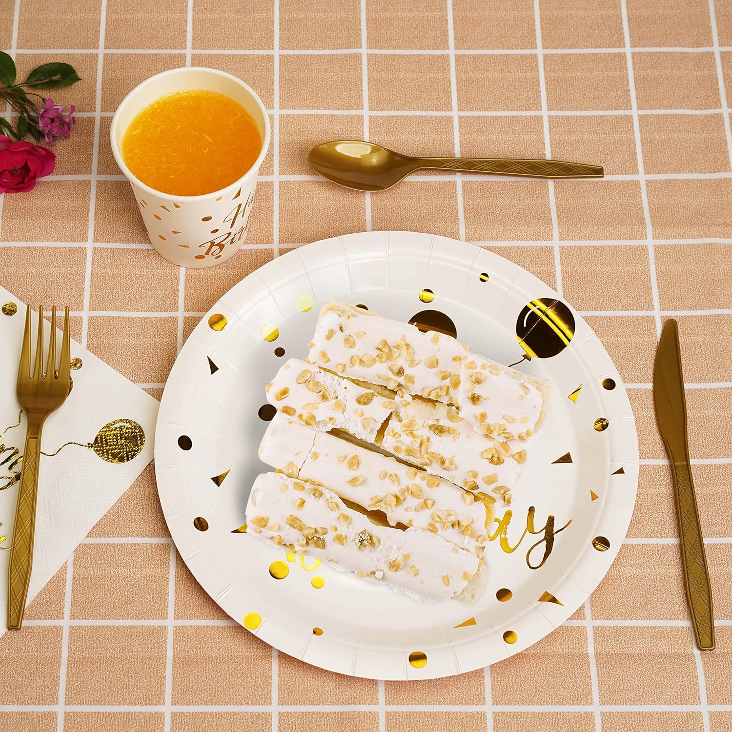 VYLURIXX white and gold birthday party supplies set with 200 disposable items for 25 guests, including plates, cups, and decorations