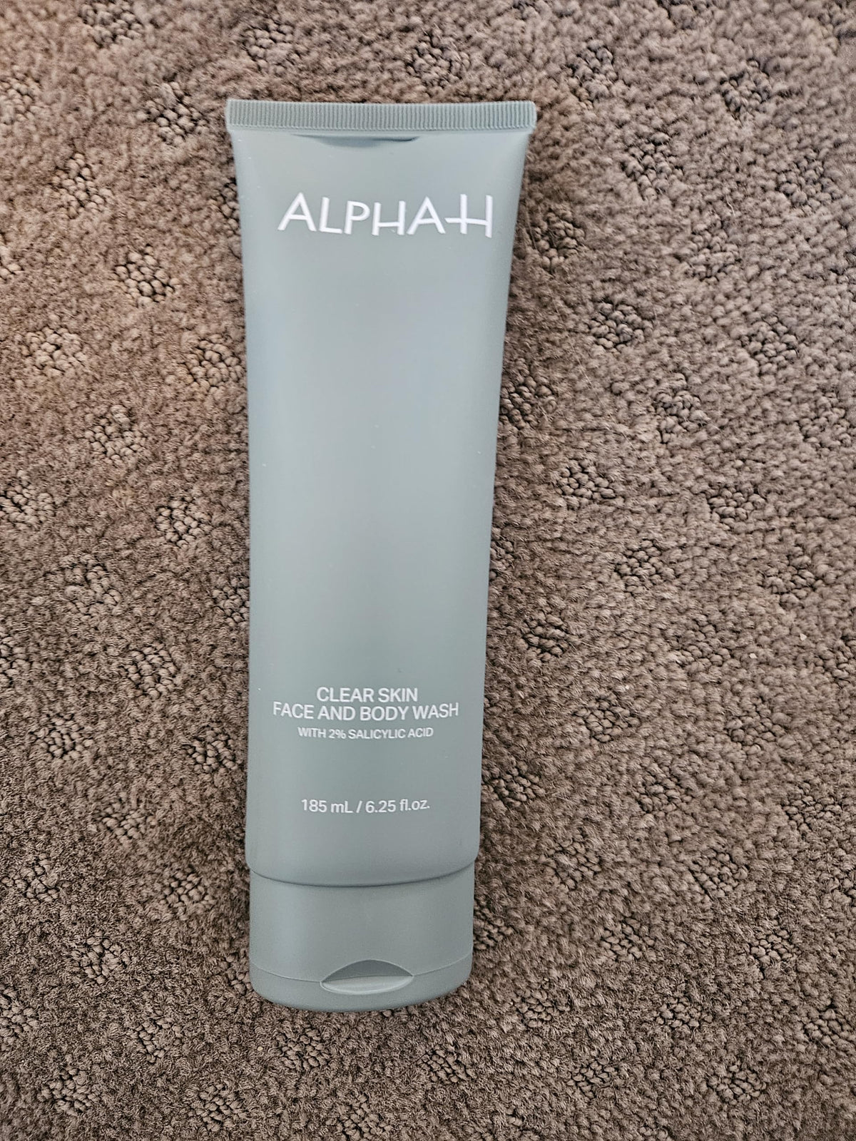 Alpha H Clear Skin Face Body Wash - Alpha-H Official Imagery - 8