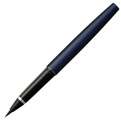 Kuretake MANNEN MOUHITSU navy refillable fude brush pen with spare ink plastic body
