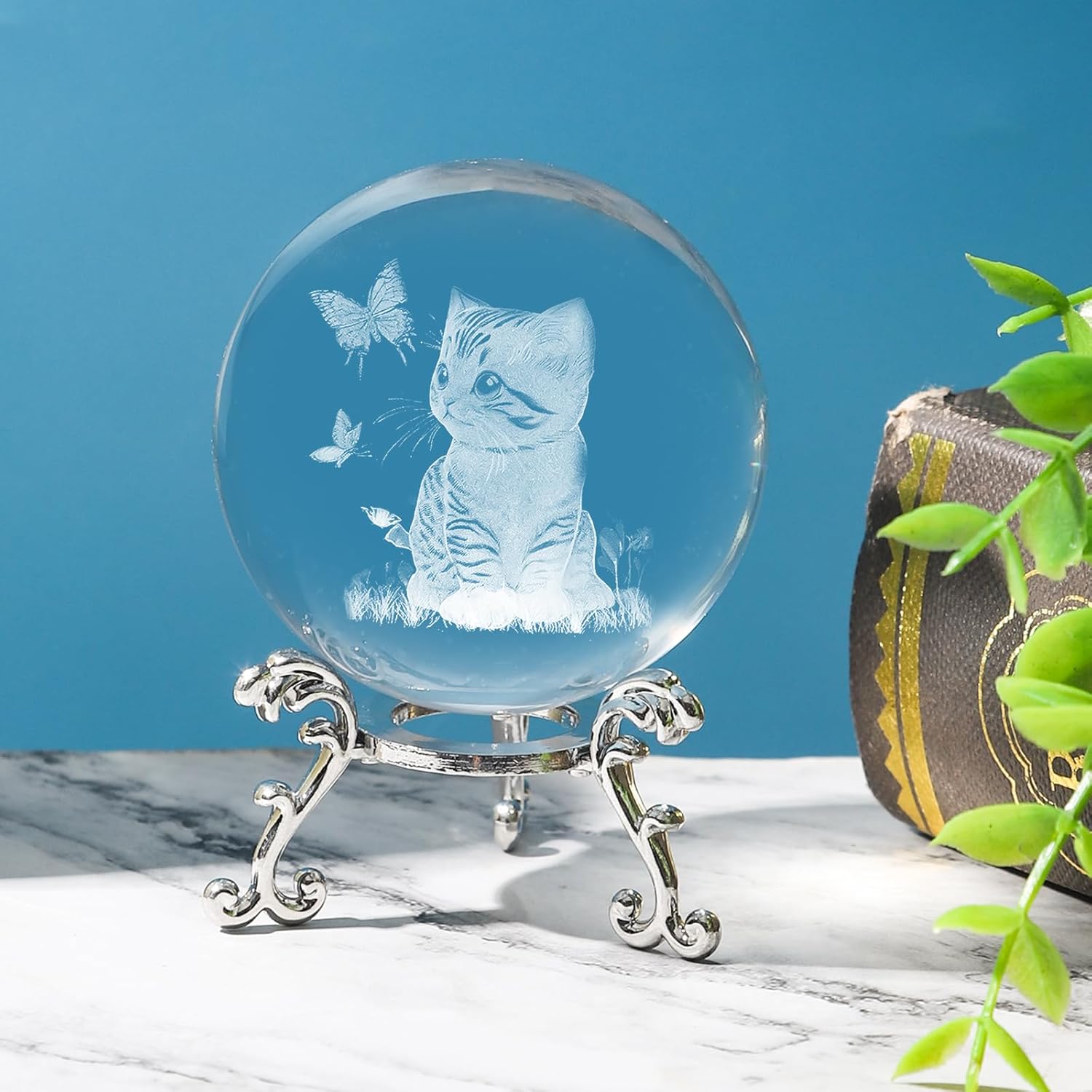 3D cat crystal ball with stand, laser-engraved glass sphere paperweight featuring a detailed cat design for home decor.