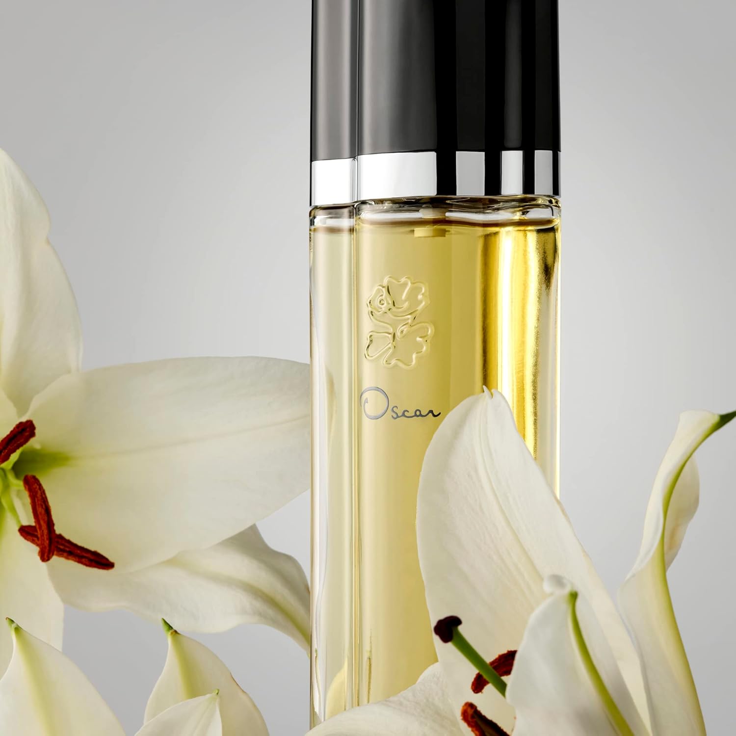 Elegant perfume spray bottle of Oscar de la Renta Oscar Eau de Toilette for women from Elefair's Signature Collection.