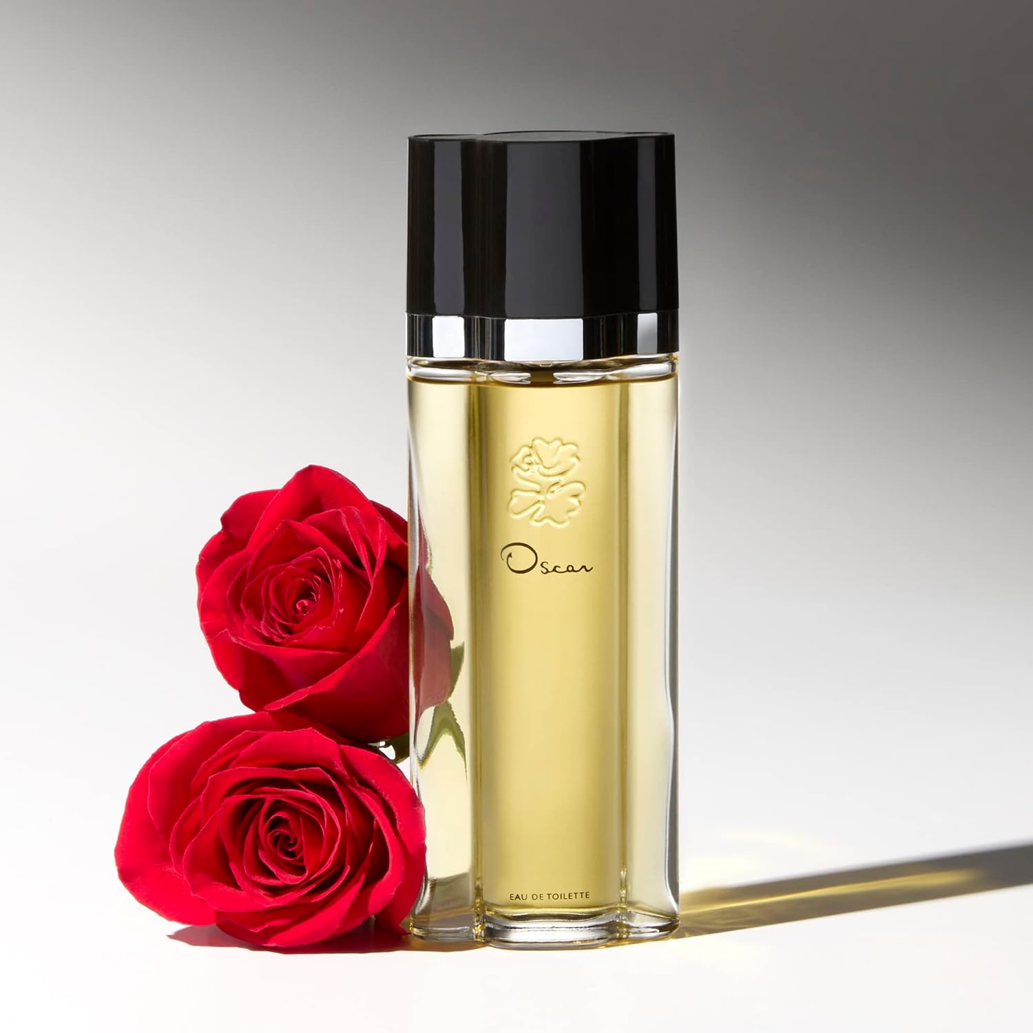 Oscar de la Renta Oscar Eau de Toilette perfume spray for women from the Signature Collection, featuring elegant floral and citrus notes.