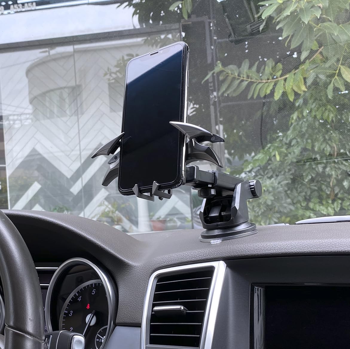 livin Alloy Material Unique Phone Holder Mount for Car Gifts