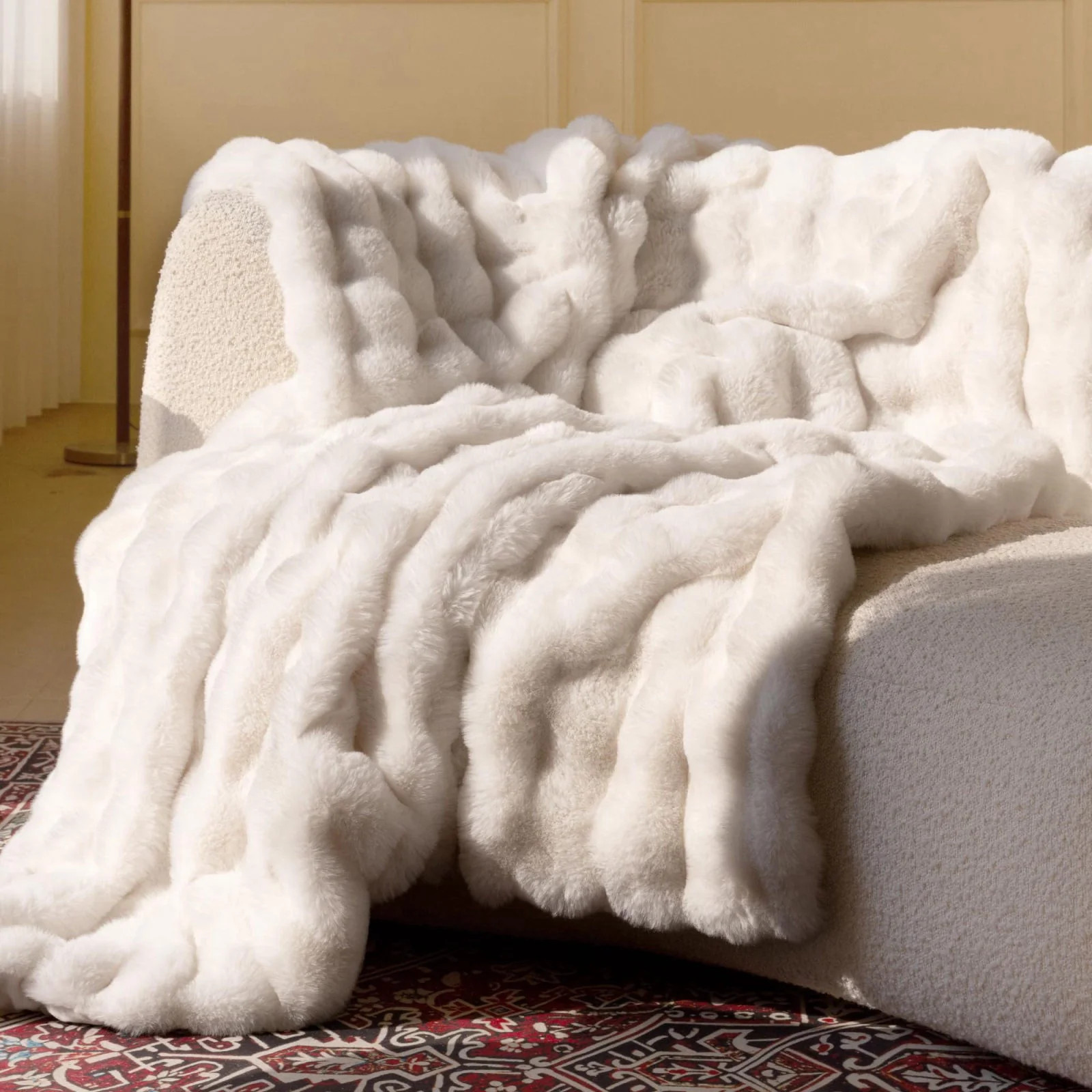 Ultra Soft Cozy Faux Fur Throw Blanket Fuzzy Plush Thick