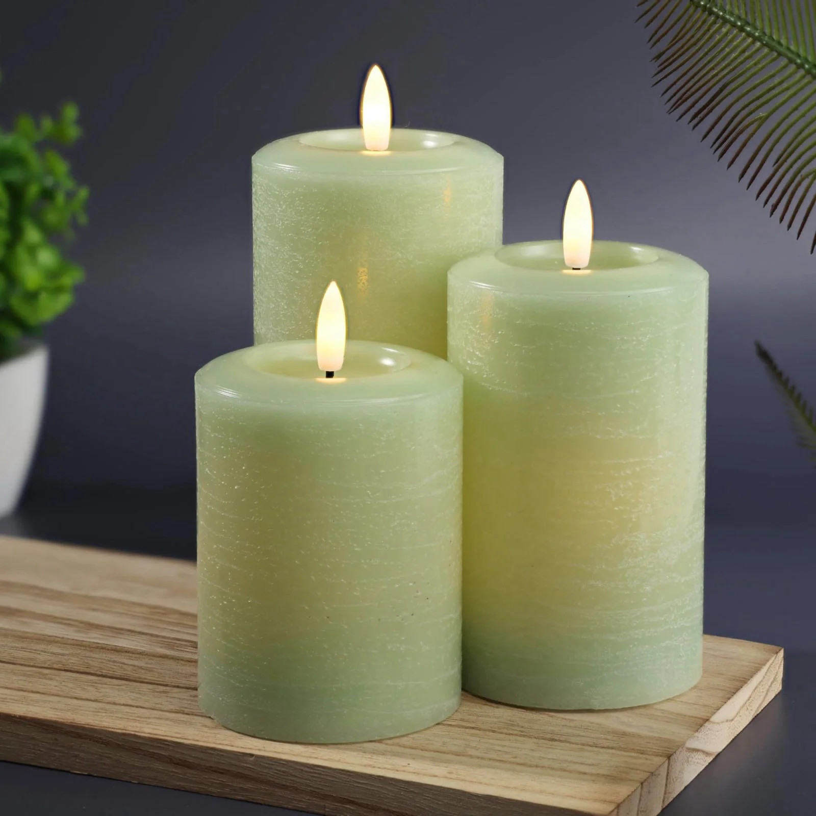 Essentials Natural Glow Flameless Flickering Wax Pillar 3
